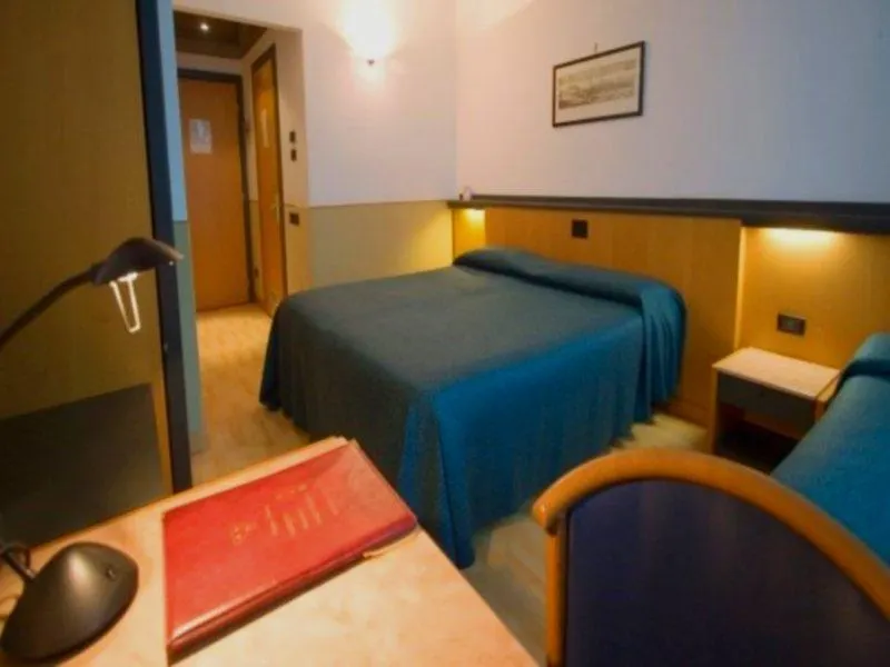 ורונה Hotel Martini
