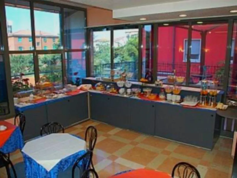 ורונה Hotel Martini 3*,