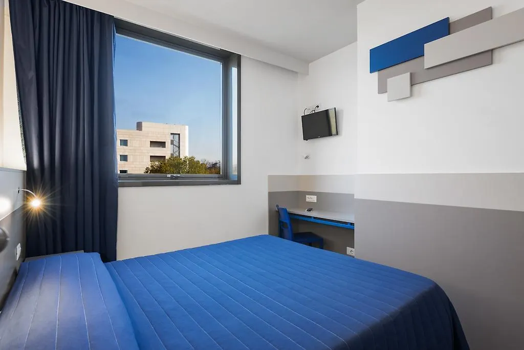 ורונה Hotel Martini