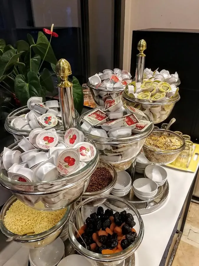 ורונה Hotel Martini