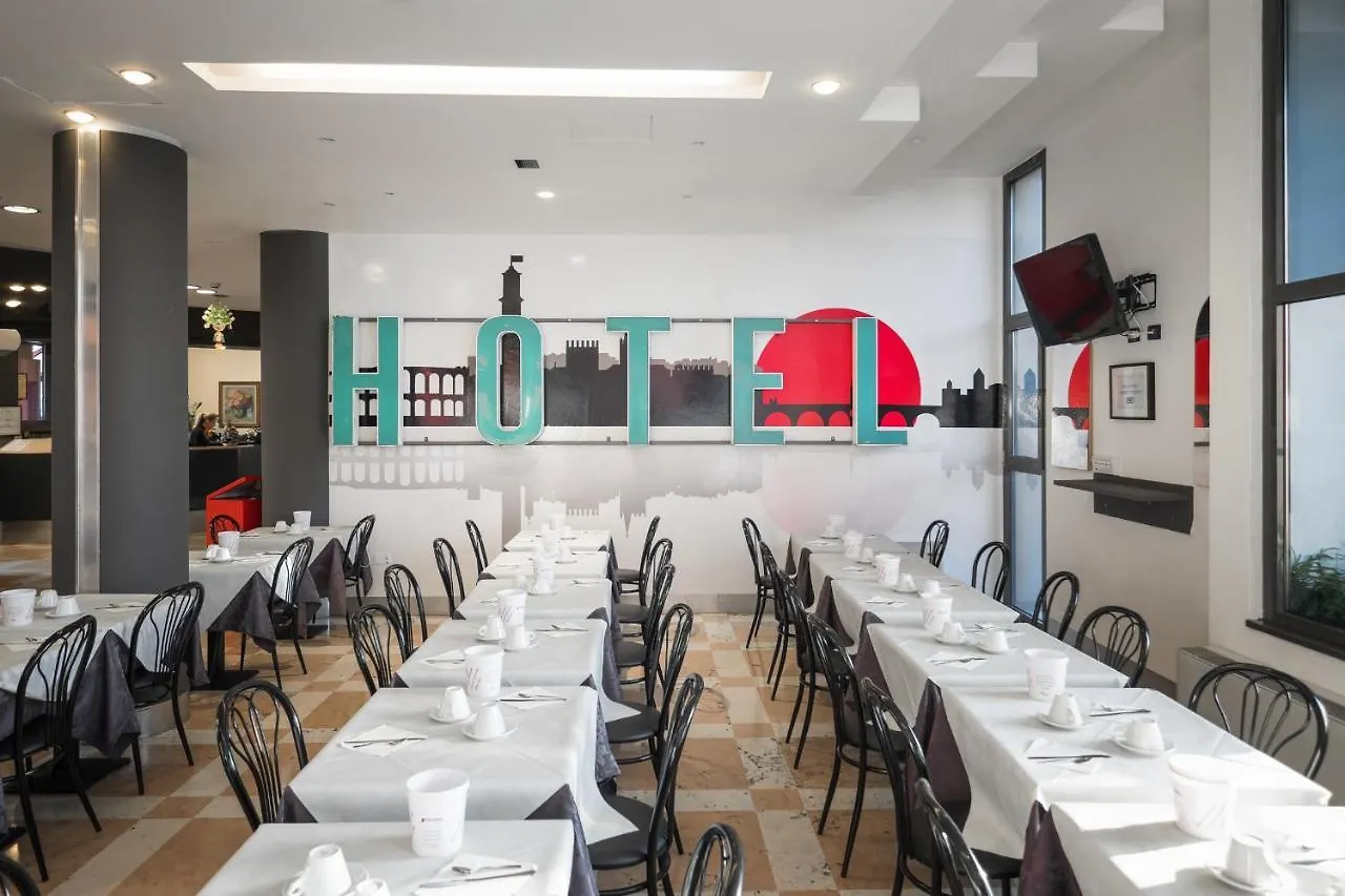 ורונה Hotel Martini
