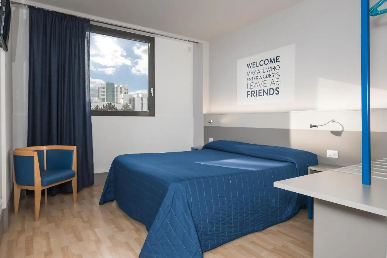 ורונה Hotel Martini